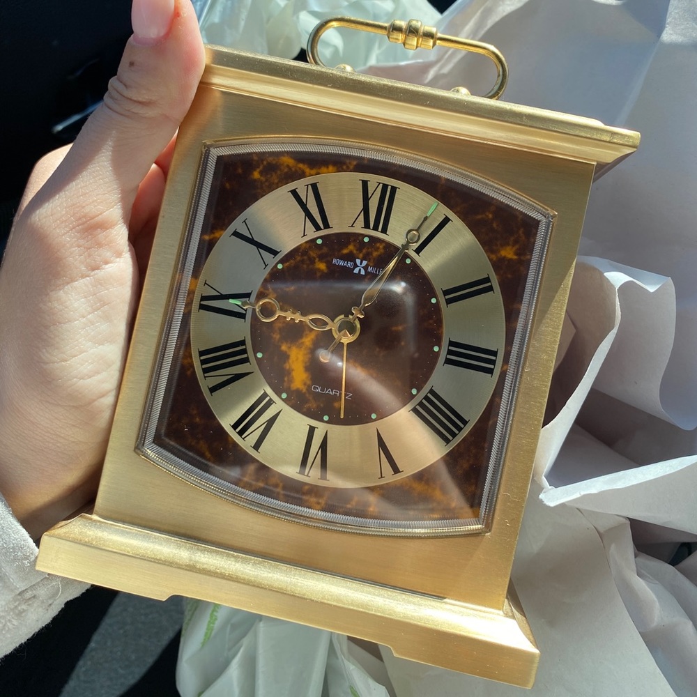 Beautiful Vintage Howard Miller Alarm ✨